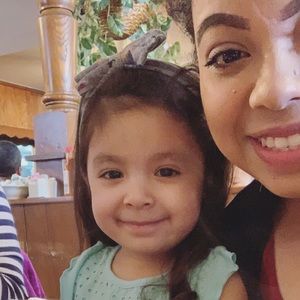 Meet your Posher, Andrea